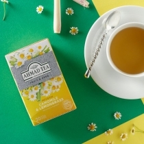 KUMELĪŠU TĒJA AHMAD CAMOMILE & LEMONGRASS, MAISIŅOS FOLIJA APLOKSNĒS (000062)